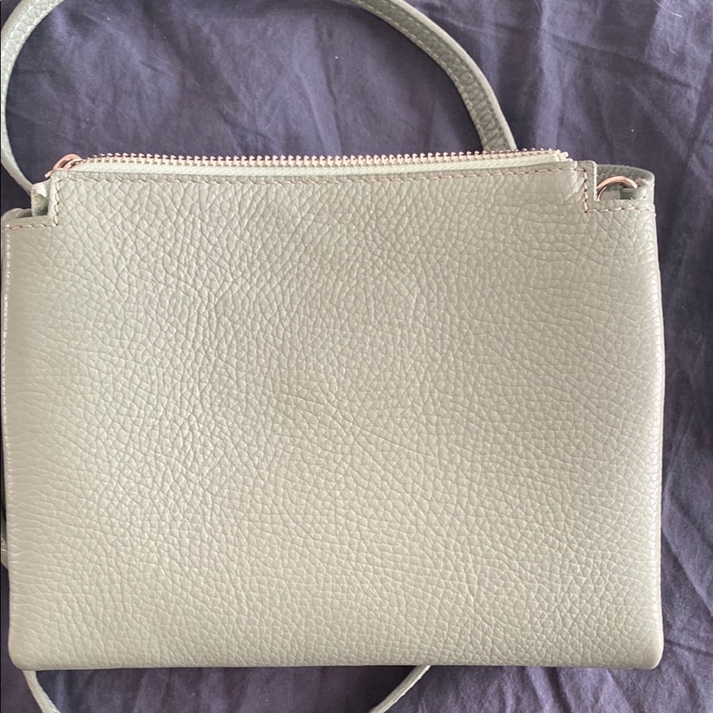 Chic Sage Green Italian Leather Crossbody Bag - Picture 6 of 6